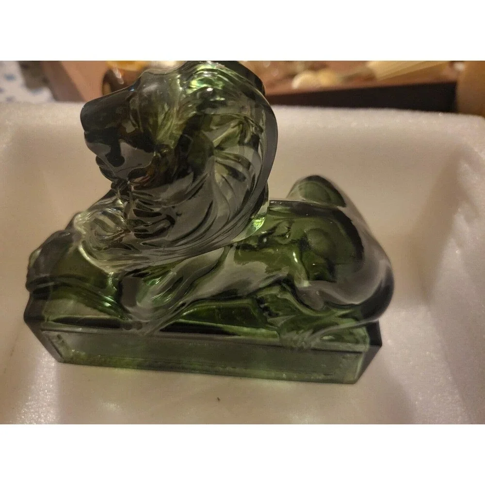 Vintage AVON CLASSIC LION Emerald DEEP WOODS AFTER SHAVE Cologne 8 OZ. EMPTY - Picture 3 of 8